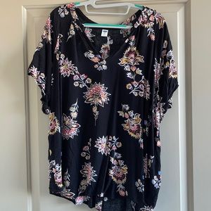 Old Navy V-Neck Floral Top